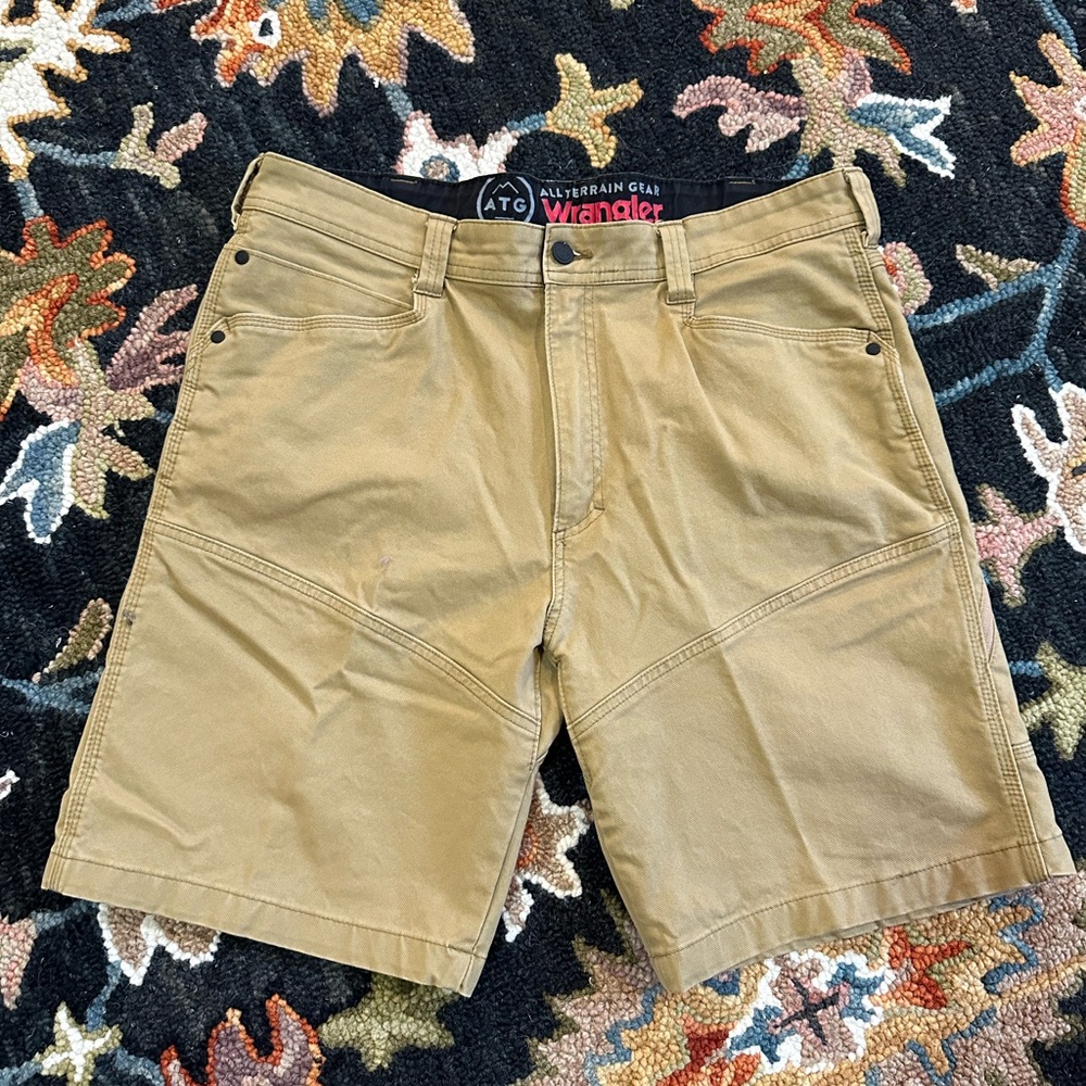 Wrangler ATG Utility Shorts